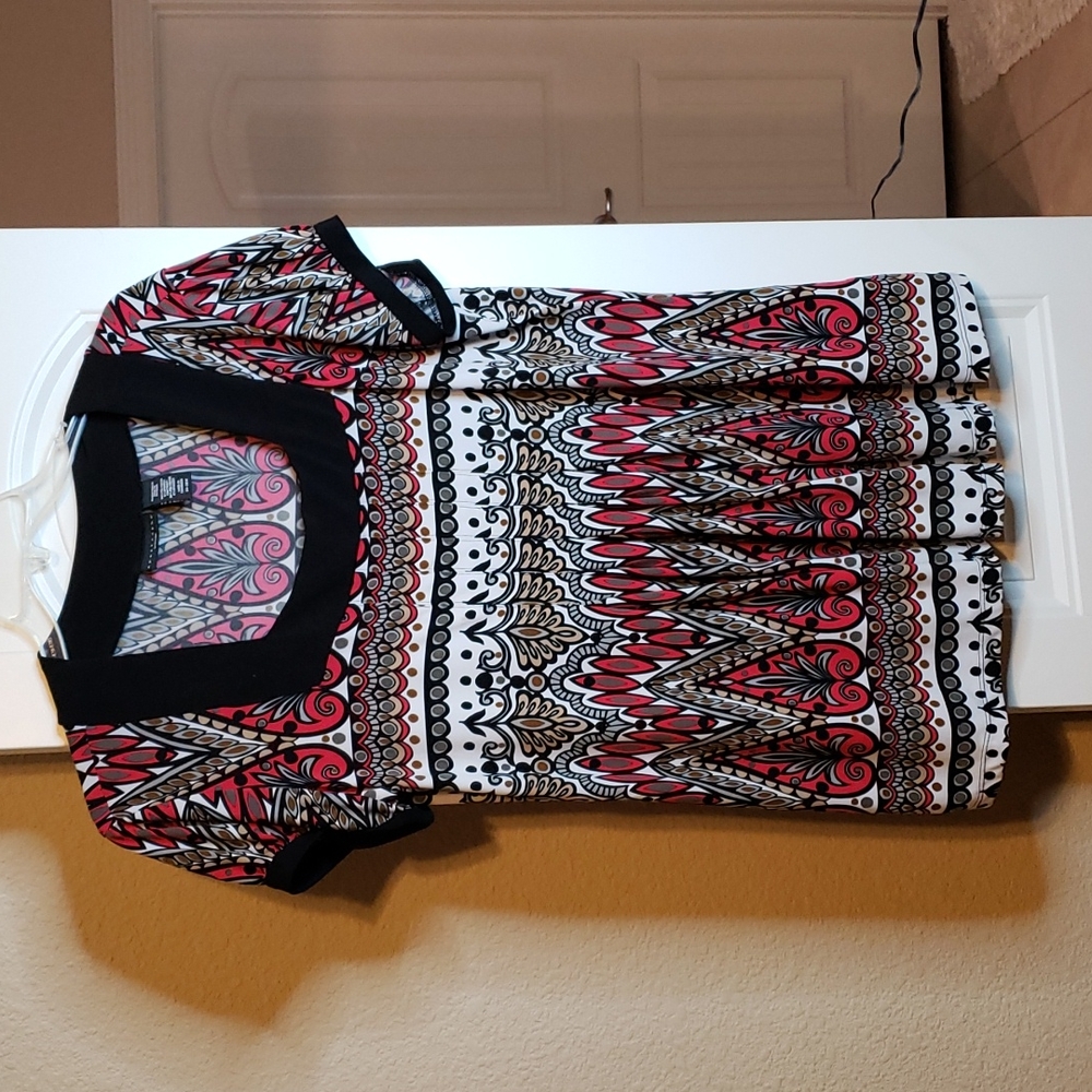 Apostrophe blouse size 24-26